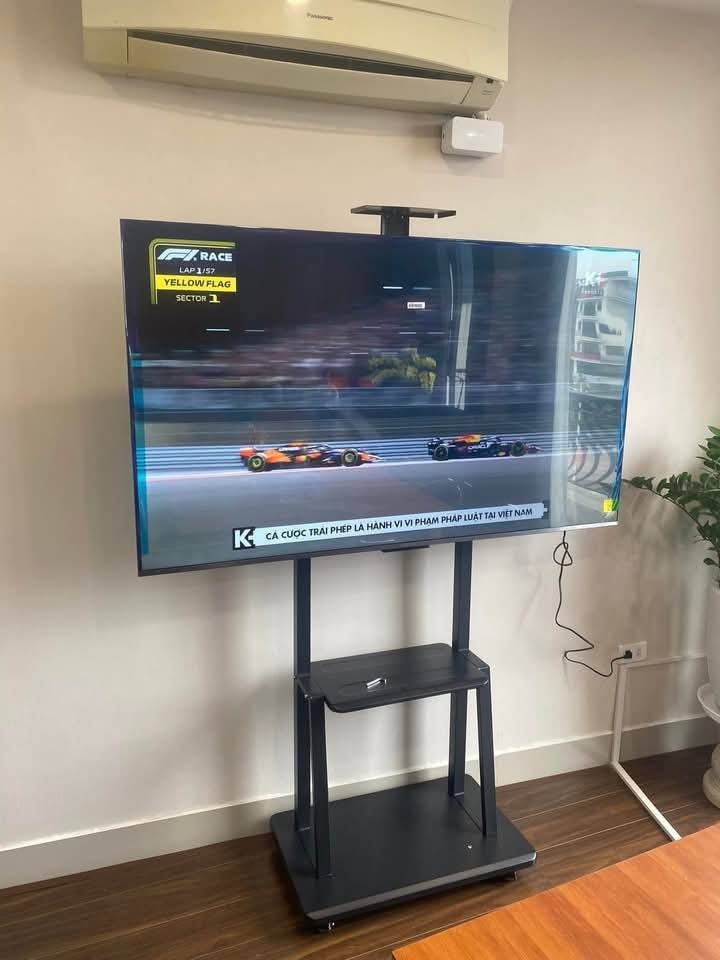 CHAN DO TIVI DI DONG CO BANG XE 55 INCH, 60 INCH, 65 INCH